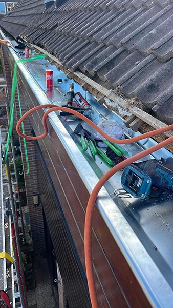 repareren dakgoot Bergambacht repareren dakgoot Bergambacht
